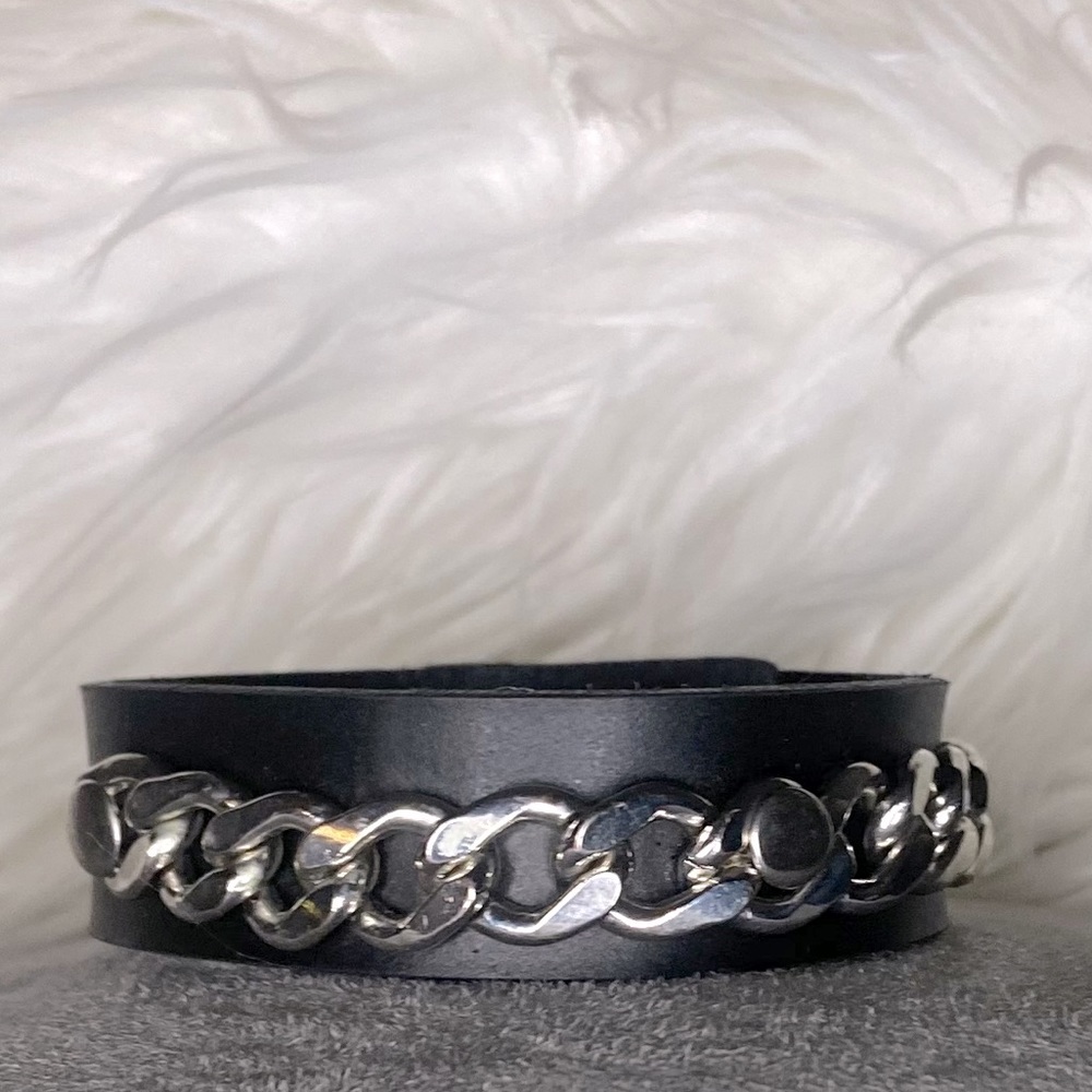 Adjustable Black Faux Leather Bracelet with Chrome Chain Accent!